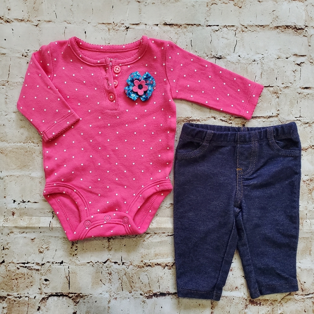 Carters 2 piece 🌺 set